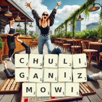 Kreatywna ilustracja do gry w Scrabble ze słowem CHULIGANIZMOWI ułożonym z płytek na planszy.
